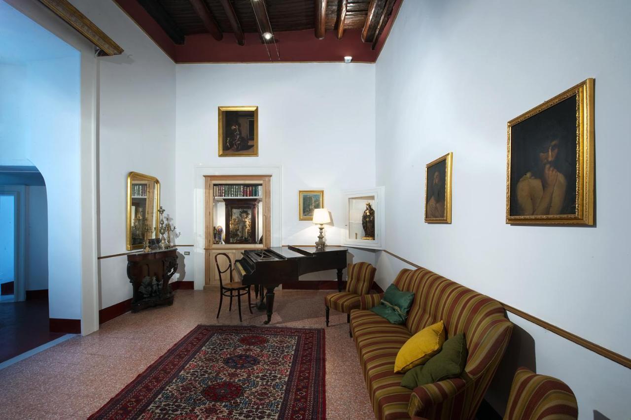 Domus Decumana Apartment Napoli Ngoại thất bức ảnh