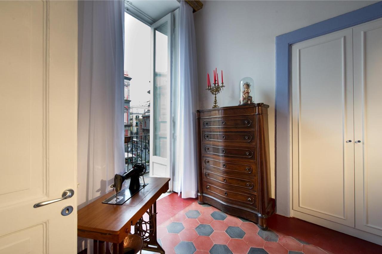 Domus Decumana Apartment Napoli Ngoại thất bức ảnh