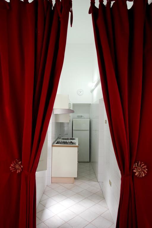 Domus Decumana Apartment Napoli Phòng bức ảnh