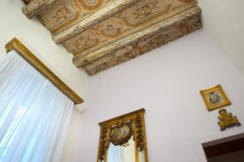 Domus Decumana Apartment Napoli Phòng bức ảnh